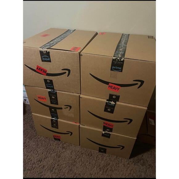 Amazon Liquidation Overstock & Wholesale Return Pallet Box - Picture 2 of 3